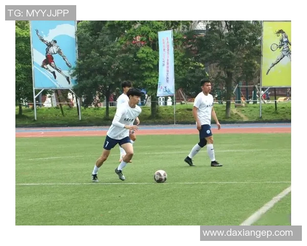 以儿为开头的足球球星盘点，探秘他们在绿茵场上的辉煌历程与成就